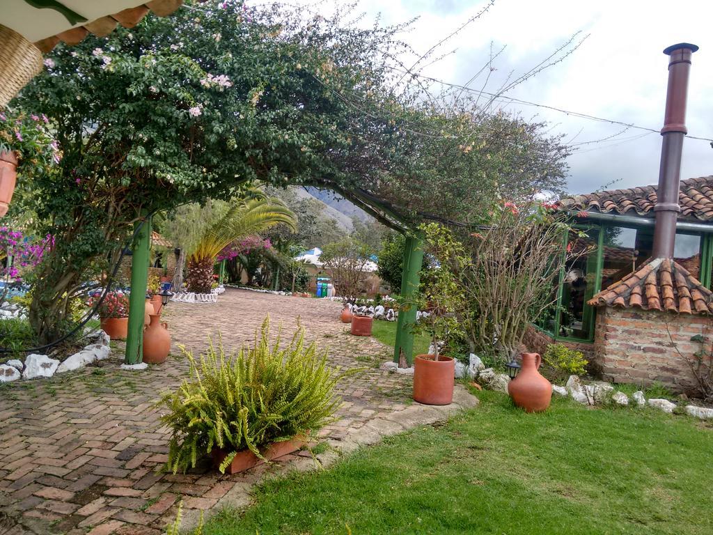 Hotel Boutique Iguaque Campestre Spa & Ecolodge Вилья-де-Лейва Экстерьер фото